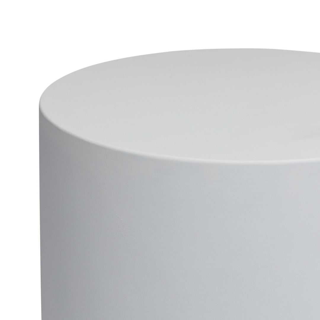 Polished Concrete Outdoor Round Accent Table 16" (White)
