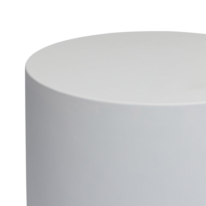 Polished Concrete Outdoor Round Accent Table 16" (White)