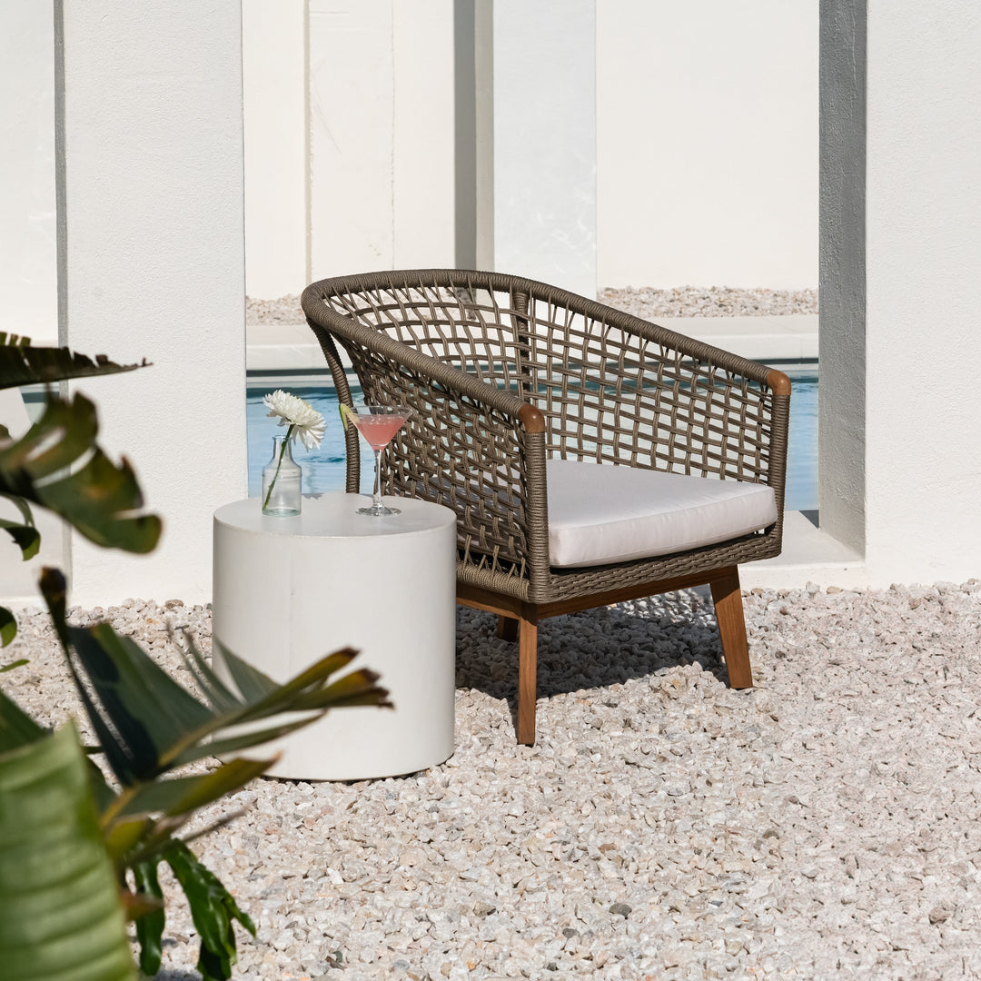 Ravoli Teak and Rope Outdoor Relaxing Chair (Taupe)